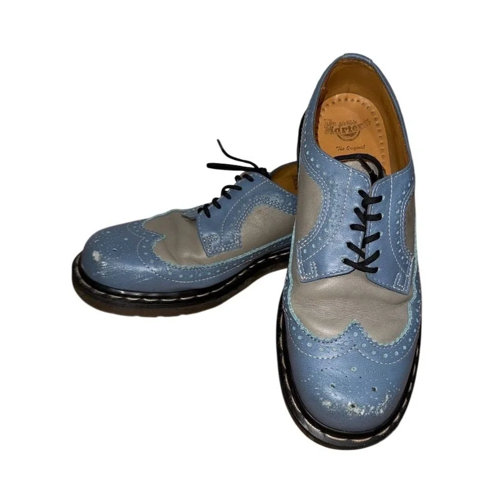 Dr. Martens scratches toes